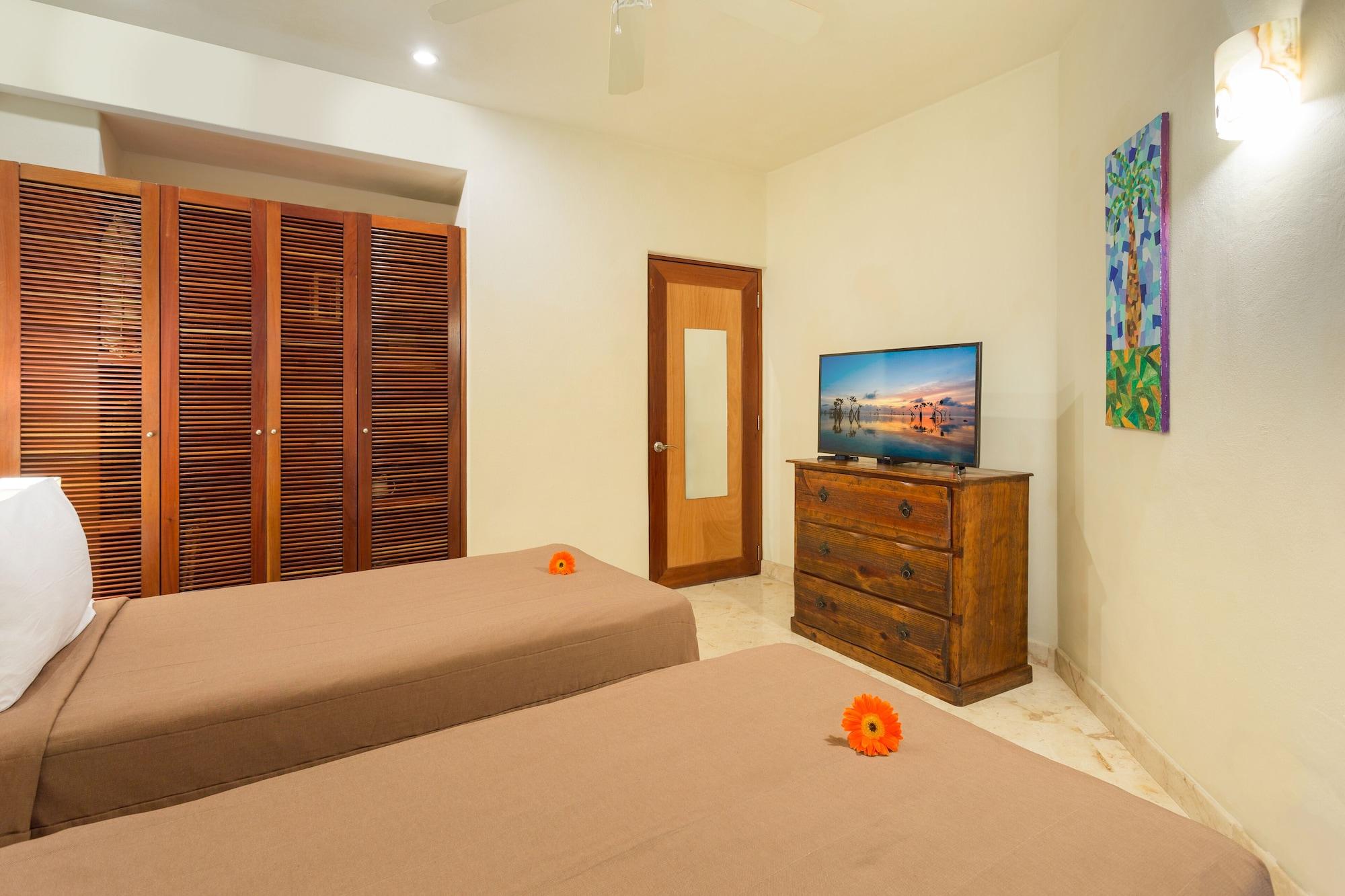 Porto Playa Condo Hotel And Beach Club Playa del Carmen Exterior foto